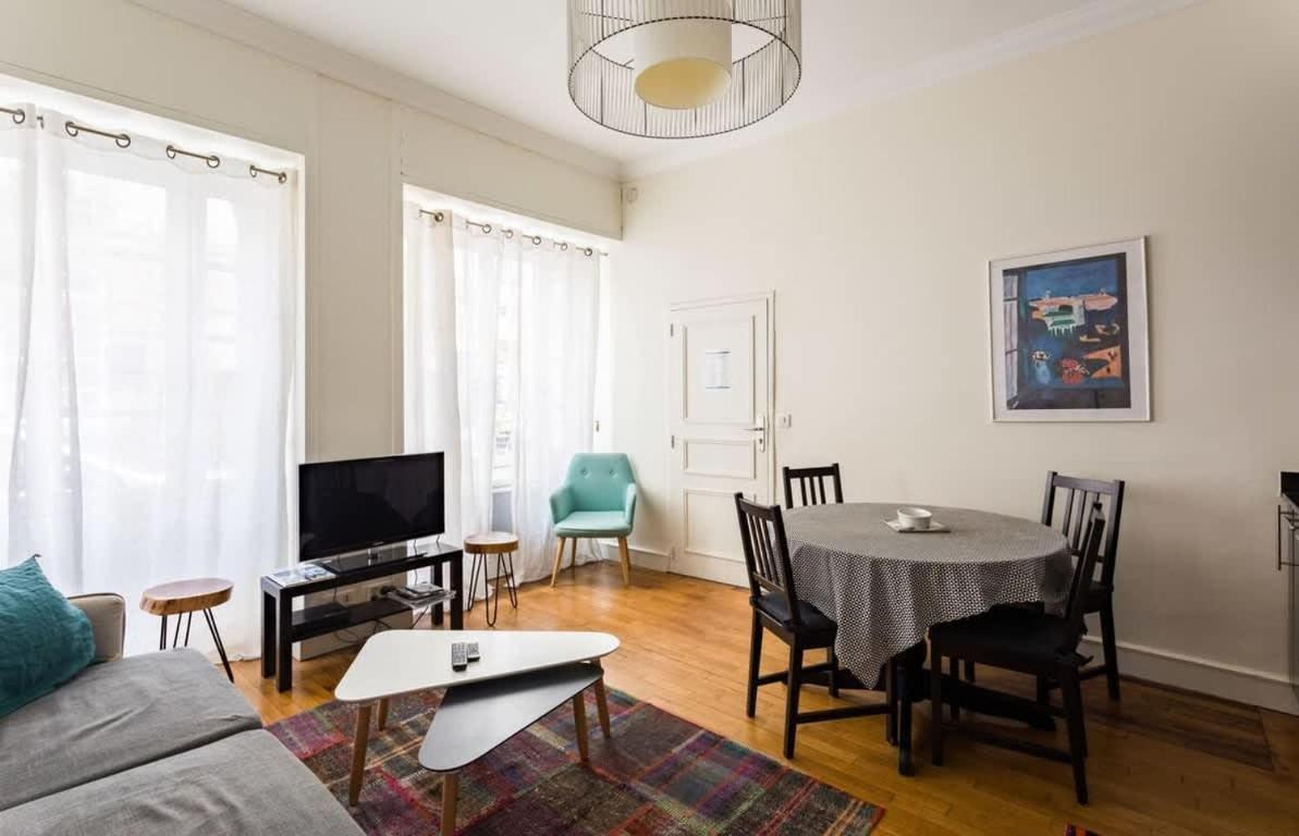 Le Chapitre - Appartement Cosy, Centre Historique Rennes Luaran gambar
